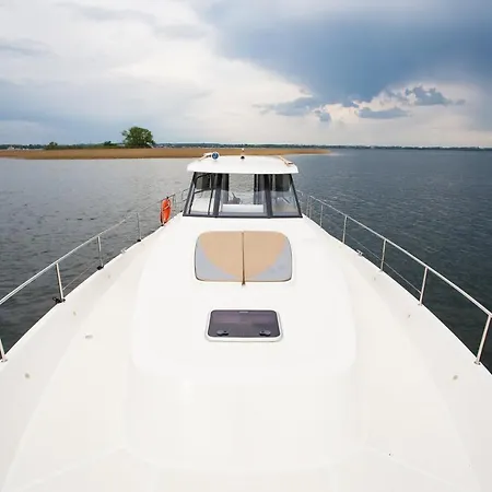Jacht Motorowy Nautika 1300 Vip Bådhotel Wilkasy (Gizycko)