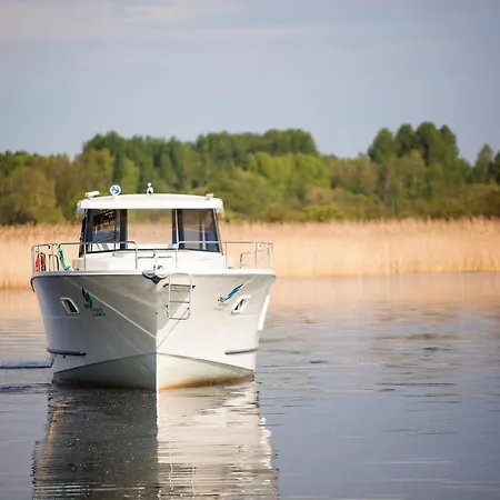Jacht Motorowy Nautika 1300 Vip * Wilkasy